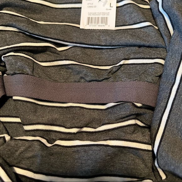 NWT! A pea in the pod striped maternity dress - Picture 10 of 10